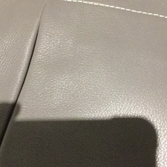 NWT Danier quality durable pebble leather grey tote work college travel bag - Picture 16 of 16